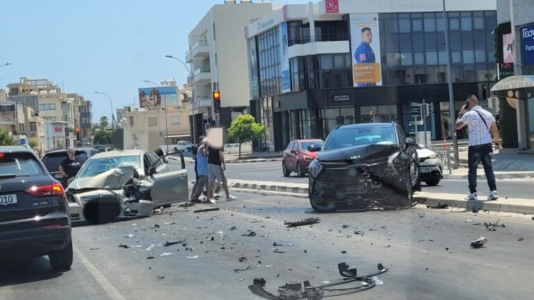 Σε θανατηφόρο εξελίχθηκε σύγκρουση τεσσάρων οχημάτων, νεκρή η 83χρονη Ανδρούλλα