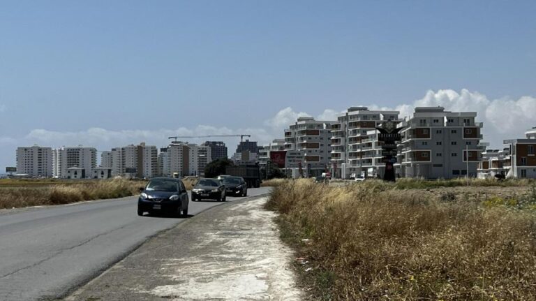 Με 124 κατηγορίες στο Κακουργιοδικείο ο Αϊκούτ για σφετερισμό ε/κ περιουσιών