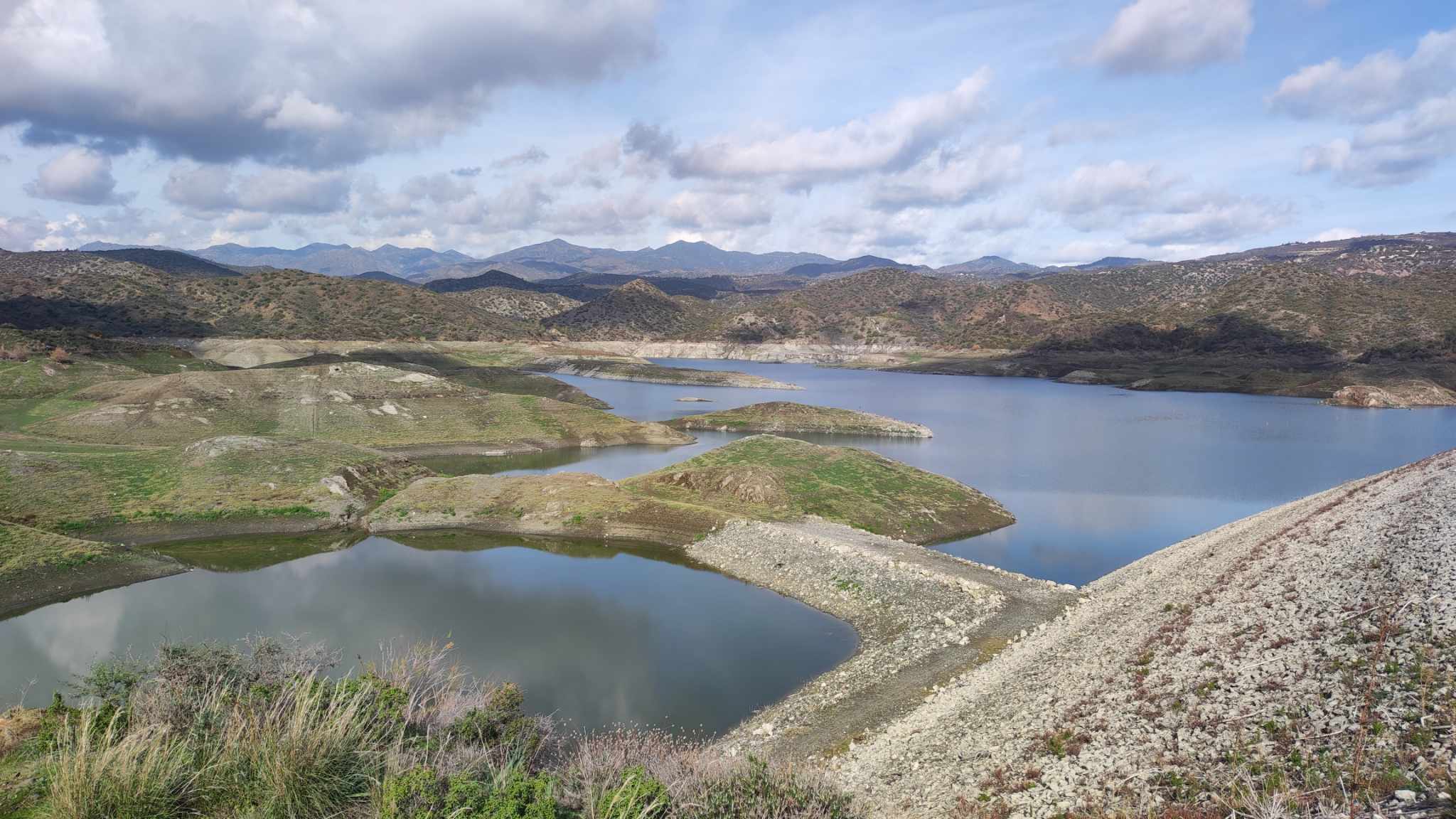 Θα πούμε το νερό νεράκι… μόλις στο 27% η πληρότητα των φραγμάτων (ΒΙΝΤΕΟ)