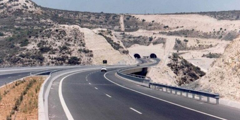 Κανονικά η κυκλοφορία στον αυτοκινητόδρομο Λεμεσού-Πάφου μετά το τροχαίο