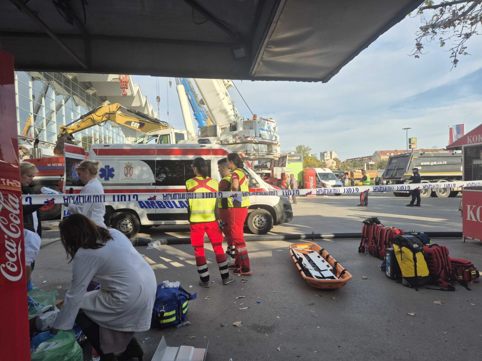 Τριήμερο πένθος στο Νόβι Σαντ μετά την τραγωδία στον σιδηροδρομικό σταθμό